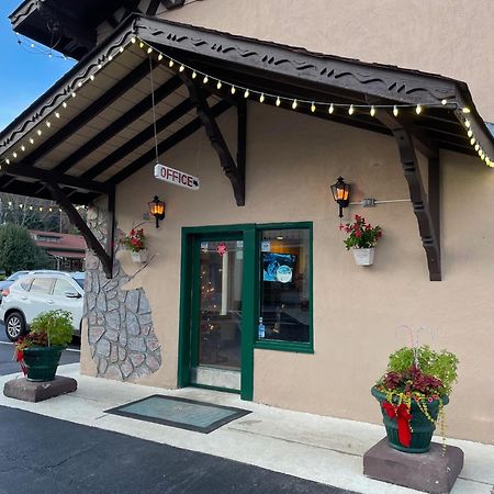 Quality Inn Downtown Хелън Екстериор снимка