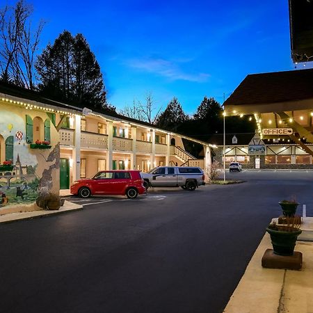 Quality Inn Downtown Хелън Екстериор снимка