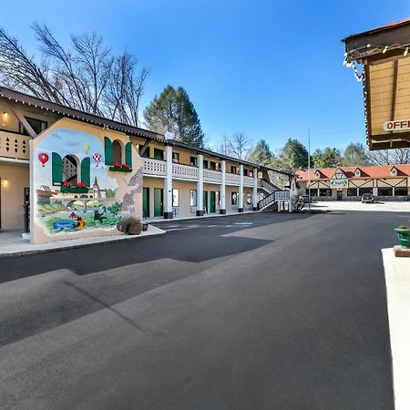 Quality Inn Downtown Хелън Екстериор снимка