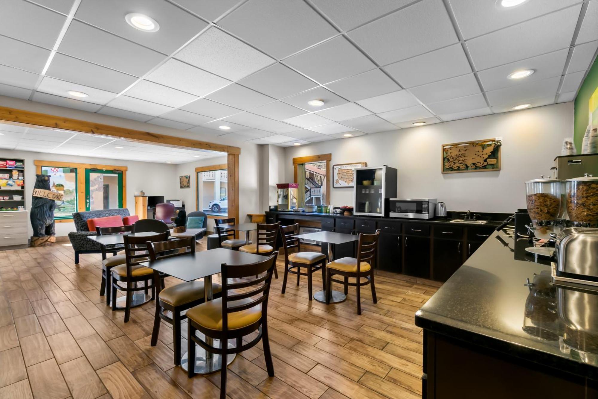 Quality Inn Downtown Хелън Екстериор снимка