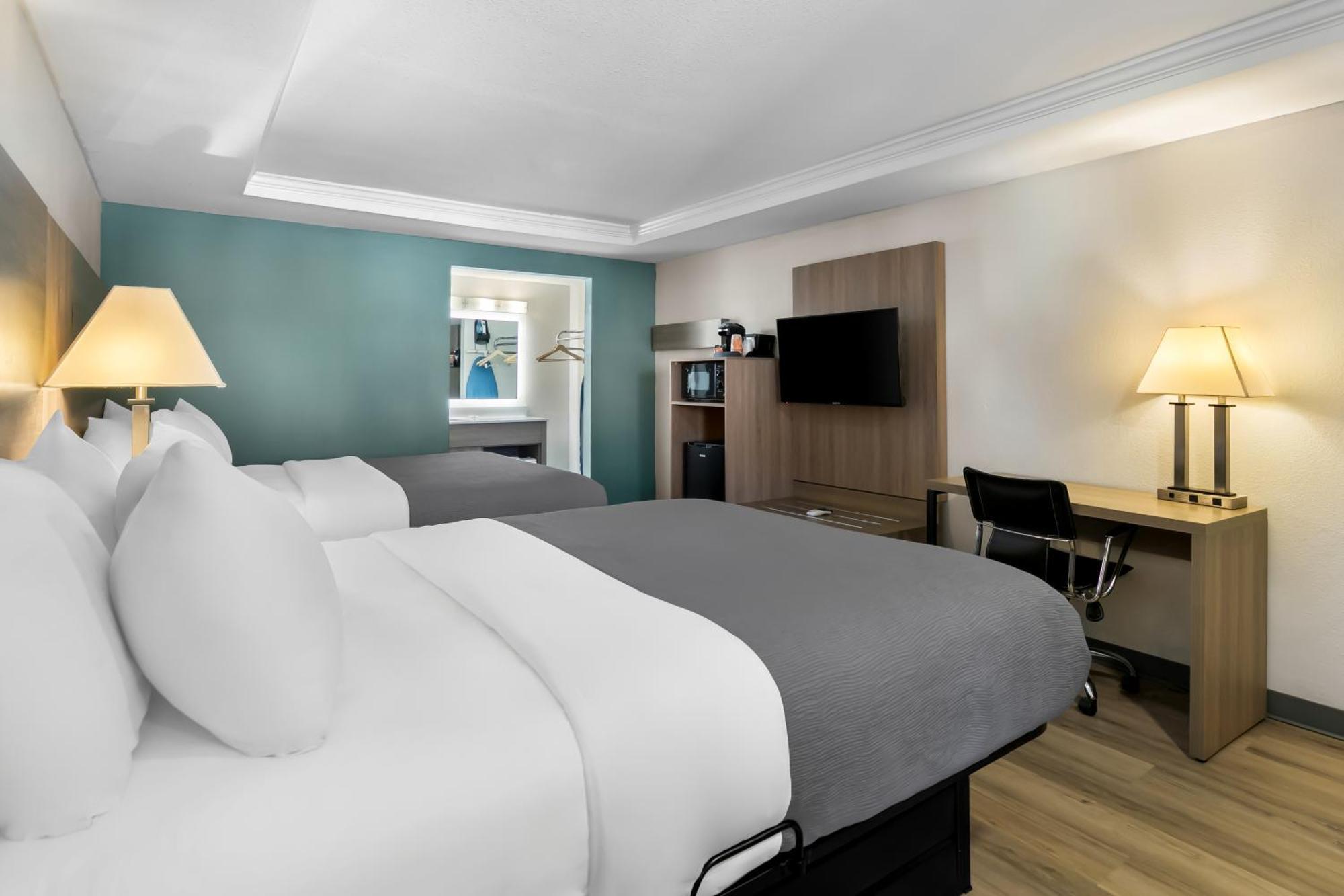 Quality Inn Downtown Хелън Екстериор снимка