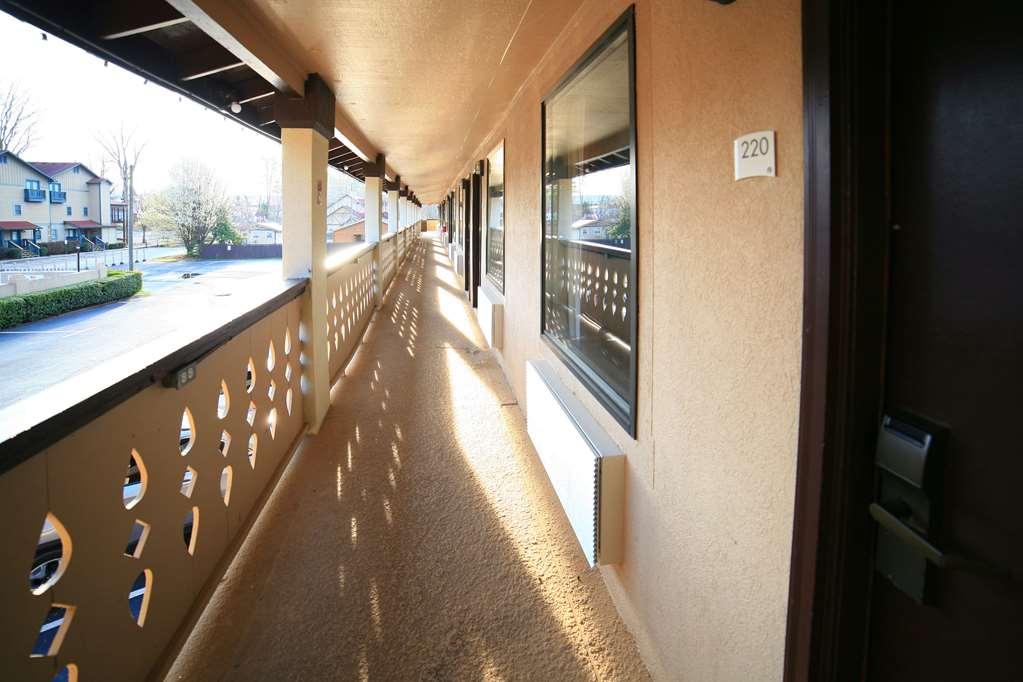 Quality Inn Downtown Хелън Съоръжения снимка