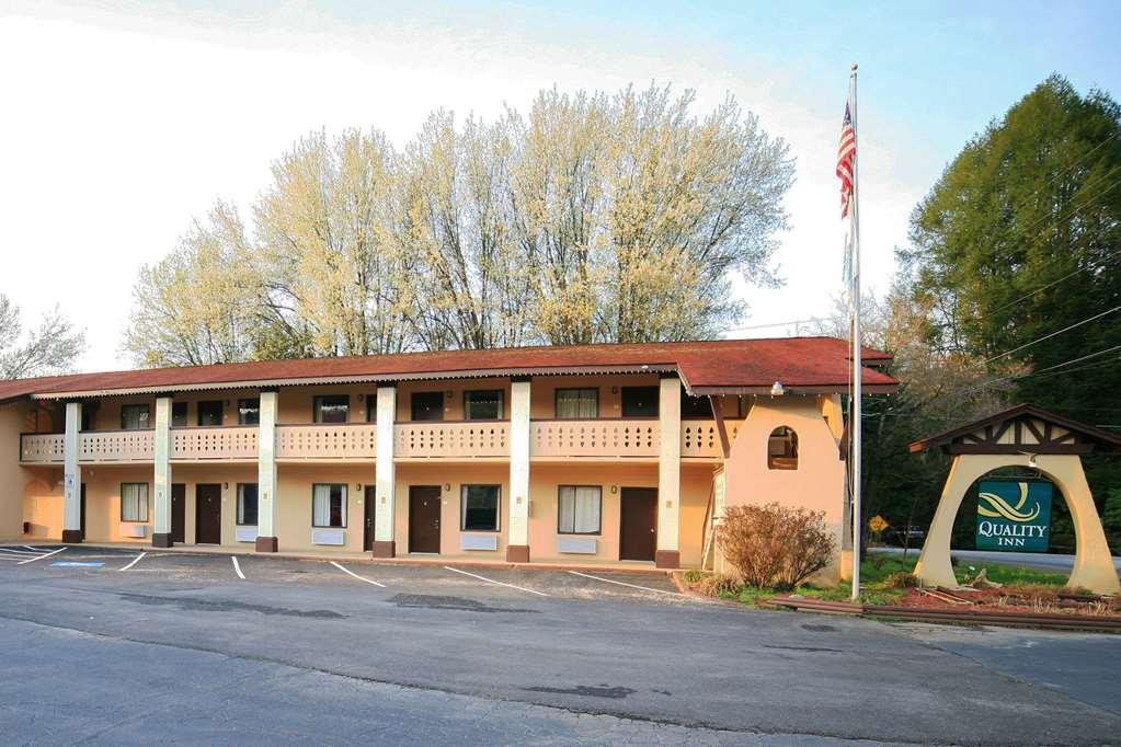 Quality Inn Downtown Хелън Екстериор снимка